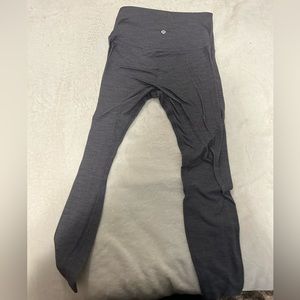 Lululemon leggings size 6